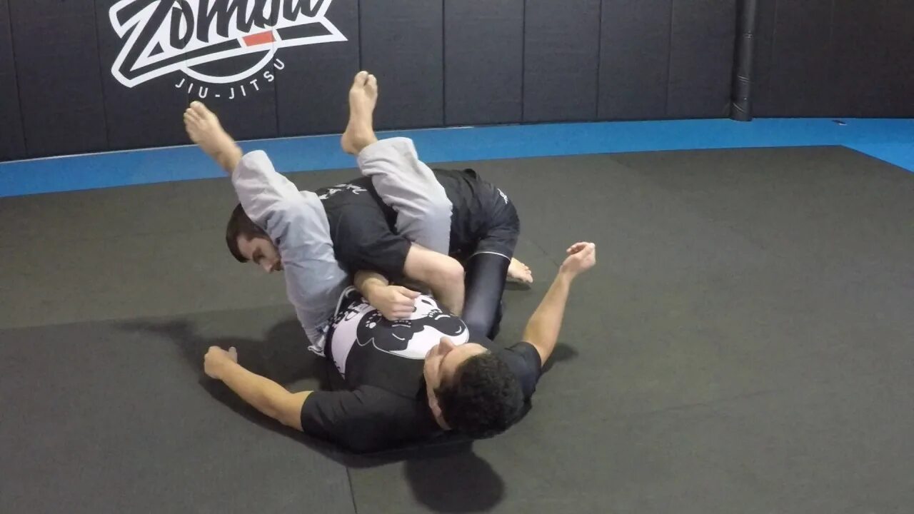 Армбар болевой приём. Cross Armbar. Robin Armbar. Cross foot