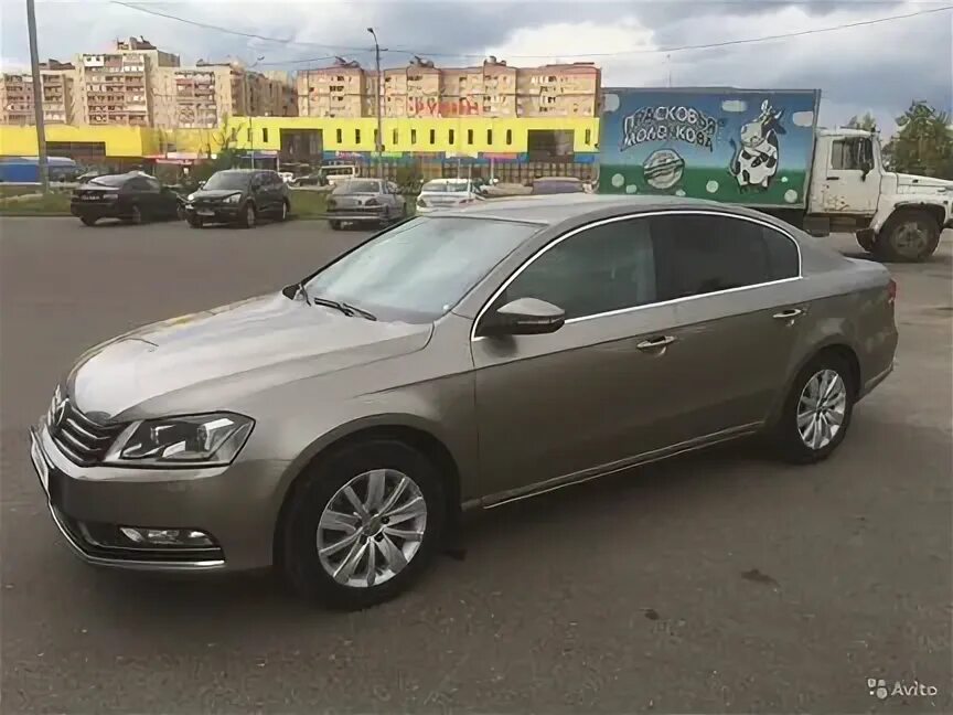 Фольксваген шаран 2000 салон. Авито псков фольксваген. Авито псков фольксваген. Авторынок псков. Фольксваген пассат коричневый.