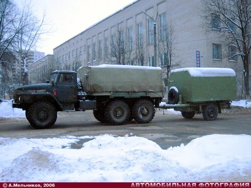 Урал 4320 прицепы. Урал 4320 с прицепом. прицеп-фургон изотермический пфи-738.