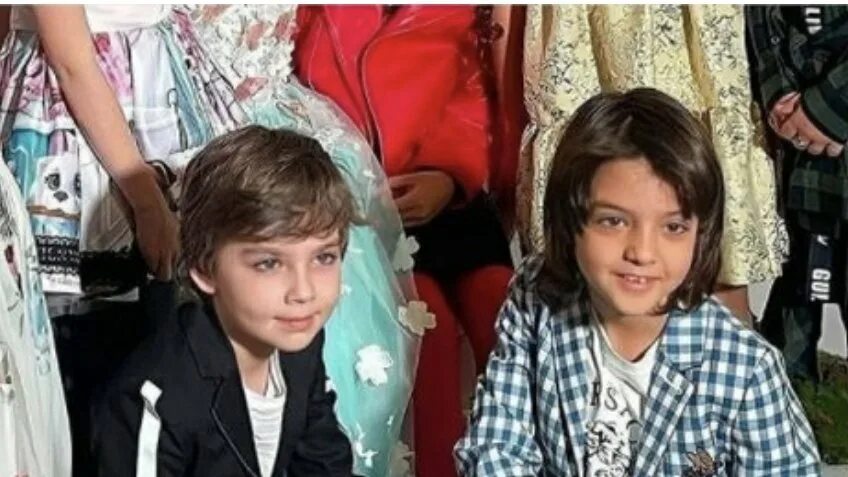 Киркорова лишают детей. Филипп киркоров новосибирск. Суррогатная мать детей киркорова. Киркорова лишают детей. Киркорова лишают детей.