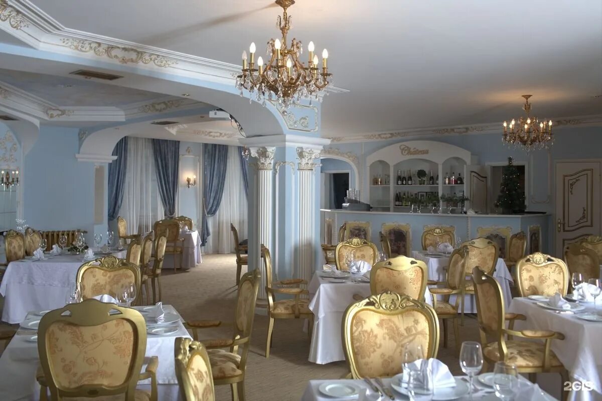 Шато банкетный зал омск. Ресторан шато. Шато омск ресторан. Шато банкетный зал омск. Ресторан шато омск интерьер.