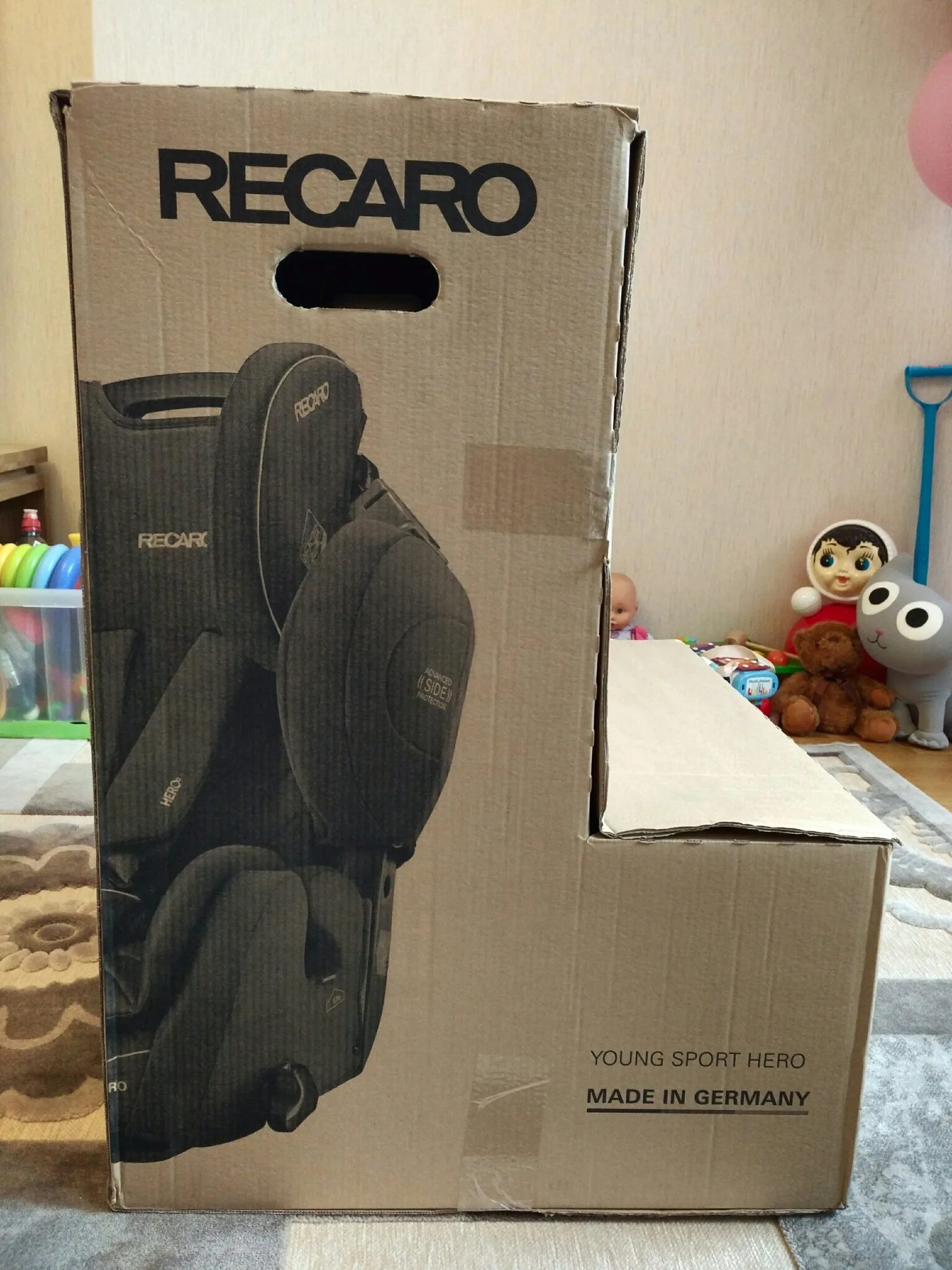 Автокресло Recaro Hero. Recaro young Sport Hero вкладыш. Автокресло Recaro Hero обзор. Детское автокресло рекаро спорт. Young sport hero