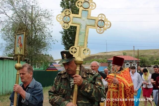 Елшанка первая Бузулукский район храм. Село Березовка Бузулукский район. Село Елшанка первая Бузулукского района. Елшанка первая Бузулукский район Оренбургская.