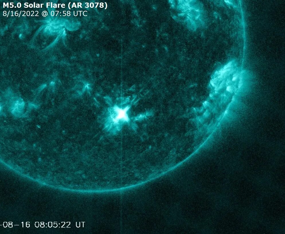 Снимок солнца. Солнечные вспышки. Вспышки на солнце. Вспышка на солнце 2023.