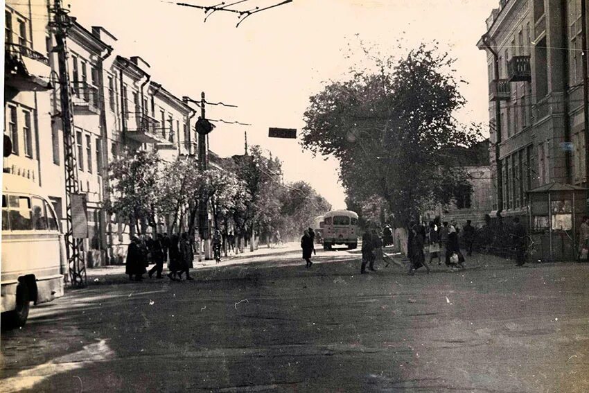 Энгельс годы. Энгельс старый город. Улица Горького город Энгельс. Улицы Покровска - Энгельса. Город Энгельс 1940.