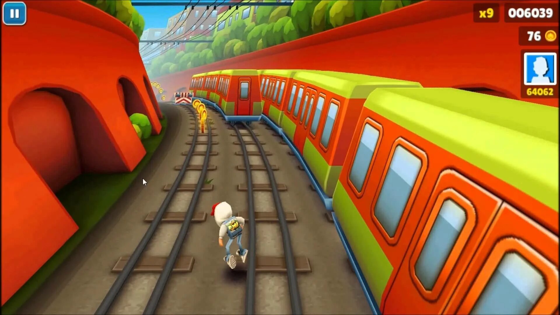 Играть в это. Сабвей сёрф 2012. Бегалки Subway Surfers. Сабвей сёрф поезд. Сабвей сёрф сабвей сёрф.