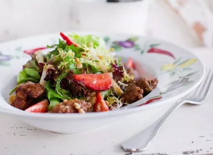 Руккола с куриной печенью