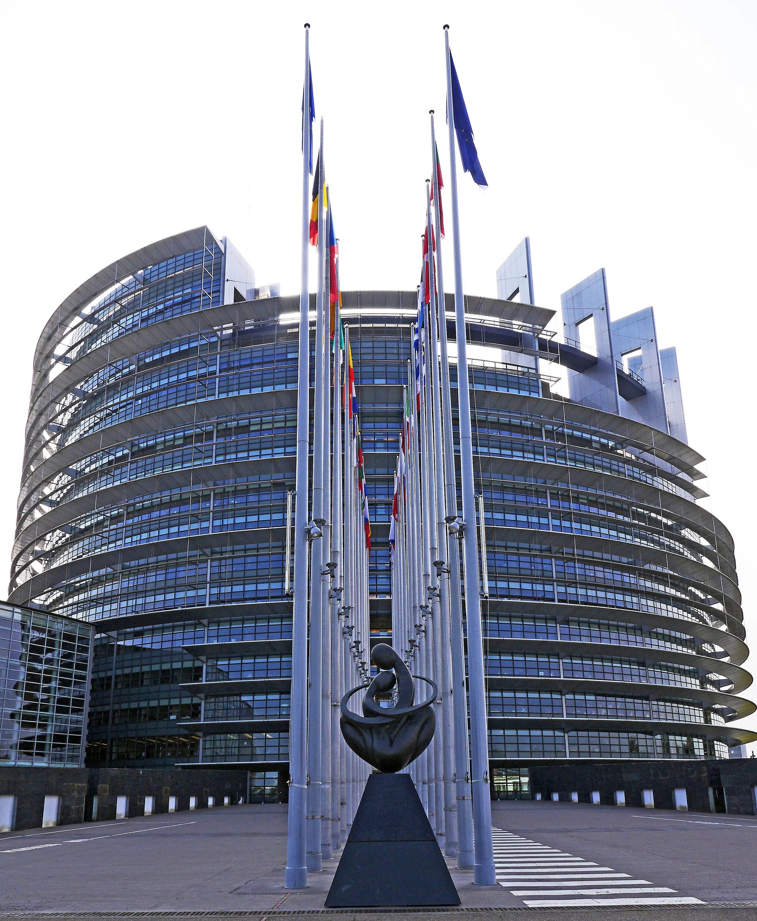 Здание Европарламента в Страсбурге. Здание Европарламента Вавилонская башня. Здание Европарламента в Брюсселе. Здание Европарламента в Брюсселе Вавилонская башня.