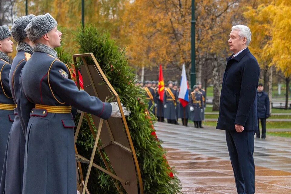 10 лет параду