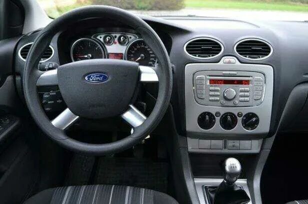 Ford focus 2 хетчбэк серебристый. Форд фокус 3 хэтчбек. Ford focus 3. Кузов форд фокус 2 рестайлинг. Форд фокус 3 зад.
