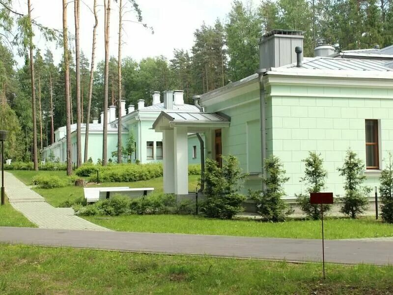 Пансионат управделами президента валдай. Валдай при президенте база. Валдайский санаторий. Валдайский санаторий. Валдайский санаторий.
