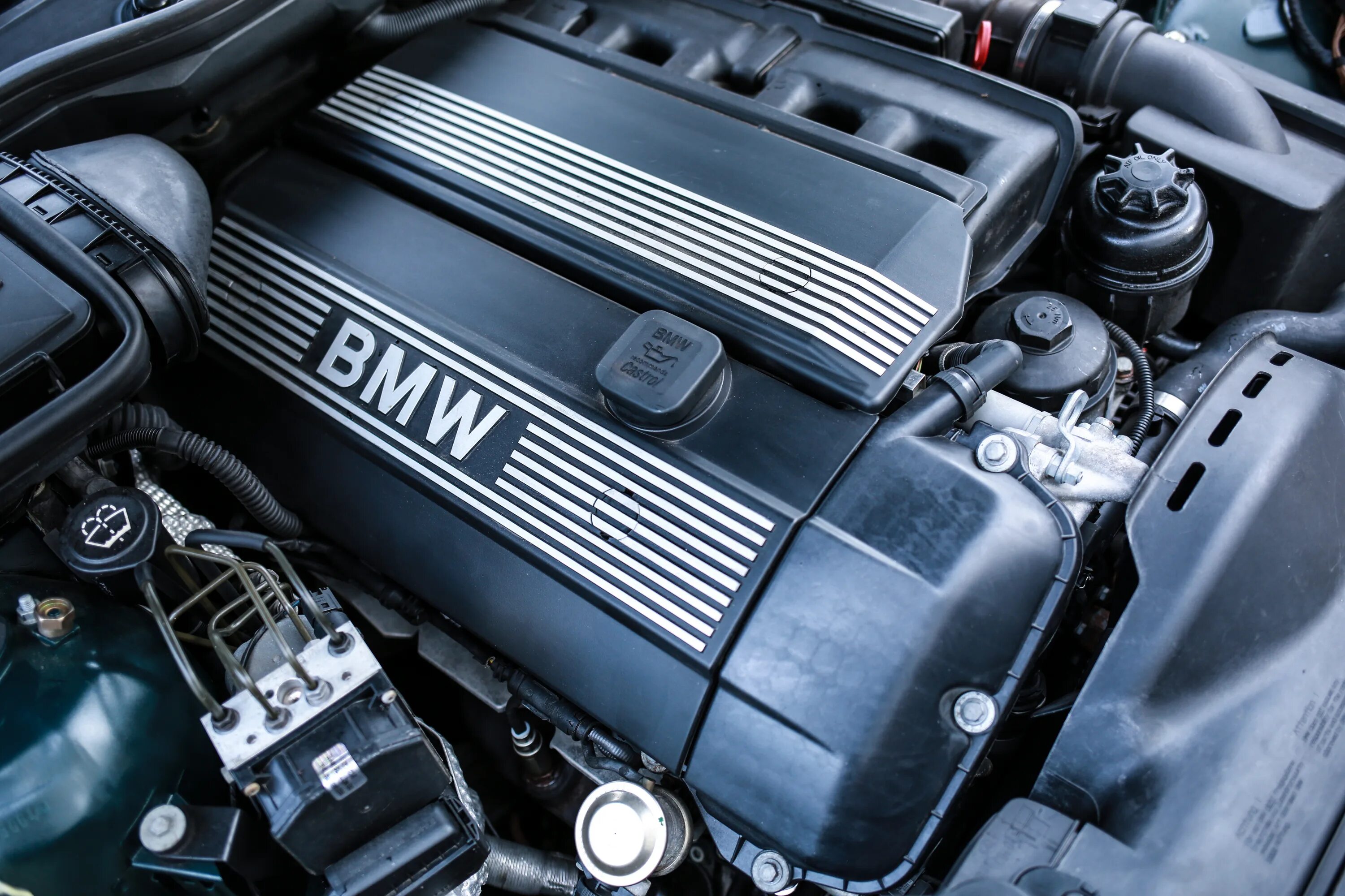 Бмв двигатель м 54. Bmw m54. m54 bmw e46. двигатель м54 бмв е46. bmw m54 2,2 двигатель.