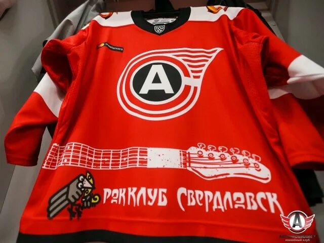 Одежда автомобилист. Бейсболка хк автомобилист. Хк автомобилист толстовка. Хоккейный свитер хк автомобилист. Хк автомобилист джерси.