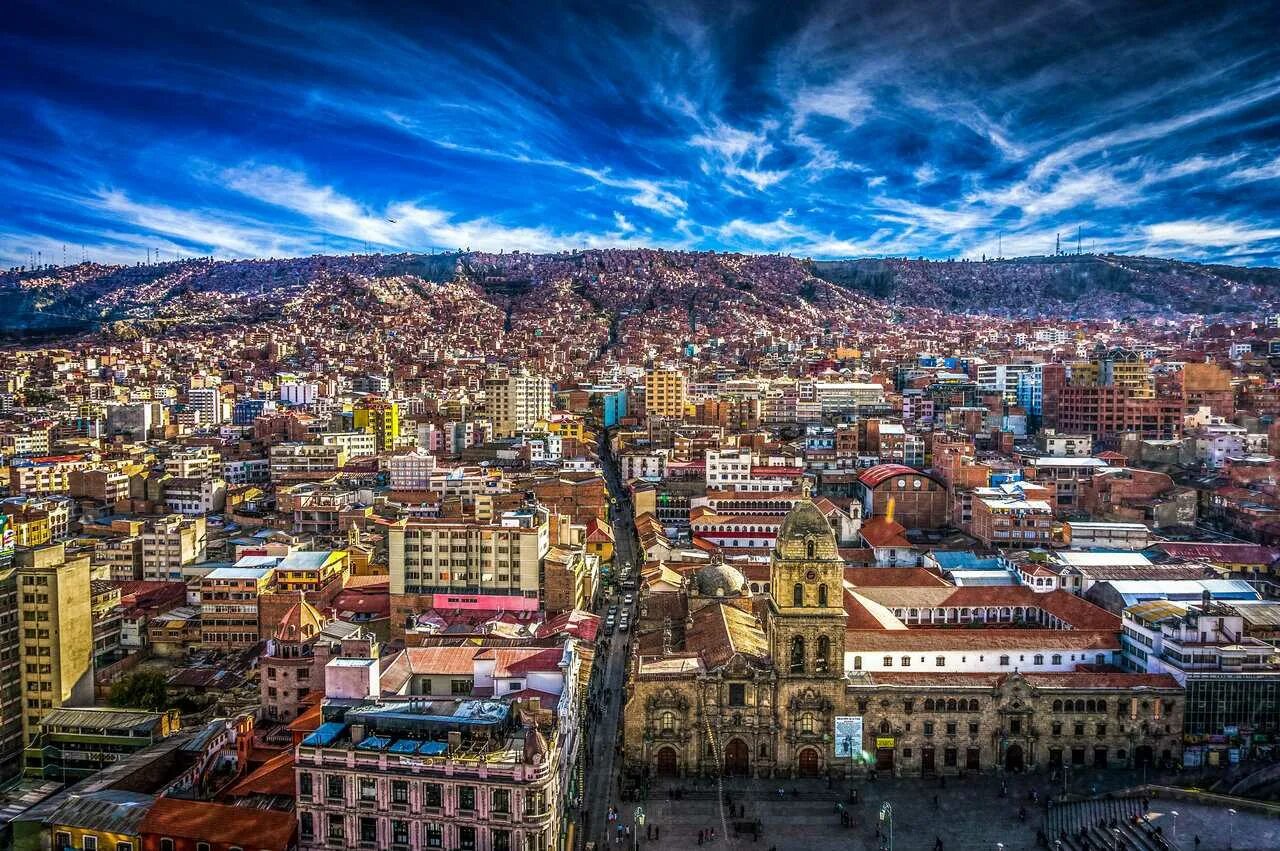 Пасет город. Ла-пас (Боливия). La Paz Боливия. Столица Боливии ла пас или сукре. Ла-пас Боливия достопримечательности.