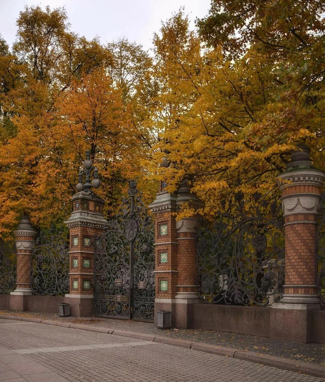 Где находится михайловский парк