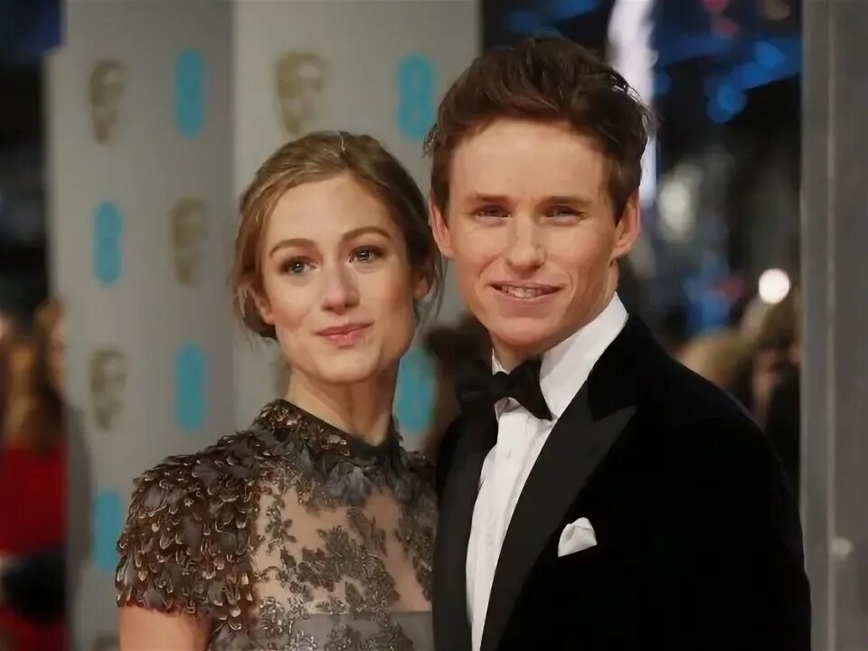 Eco-friendly A-lister Eddie Redmayne drops off old designer gear at H&M Daily Ma
