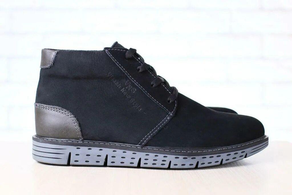 Зимняя обувь унисекс. Ботинки мех нубук. Ботинки мех нубук. Ботинки абрикот женские цена фото. Зимние ботинки из нубука женские.