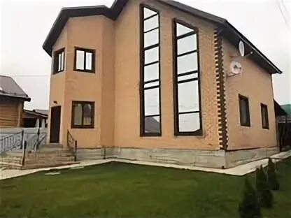 Красивый дом в кояшлы казань. Авито казань недвижимость коттеджи. Авито казань недвижимость коттеджи. Дома высокая гора. Коттеджи в казани.