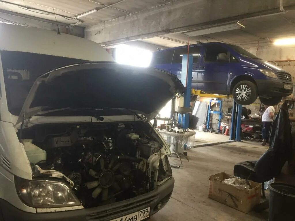 авторазбор мерседес вито. Mercedes запчасти в складе. авторазбор спринтер. мерседес спринтер 2000 битый. разбор мерседес спринтер классик.