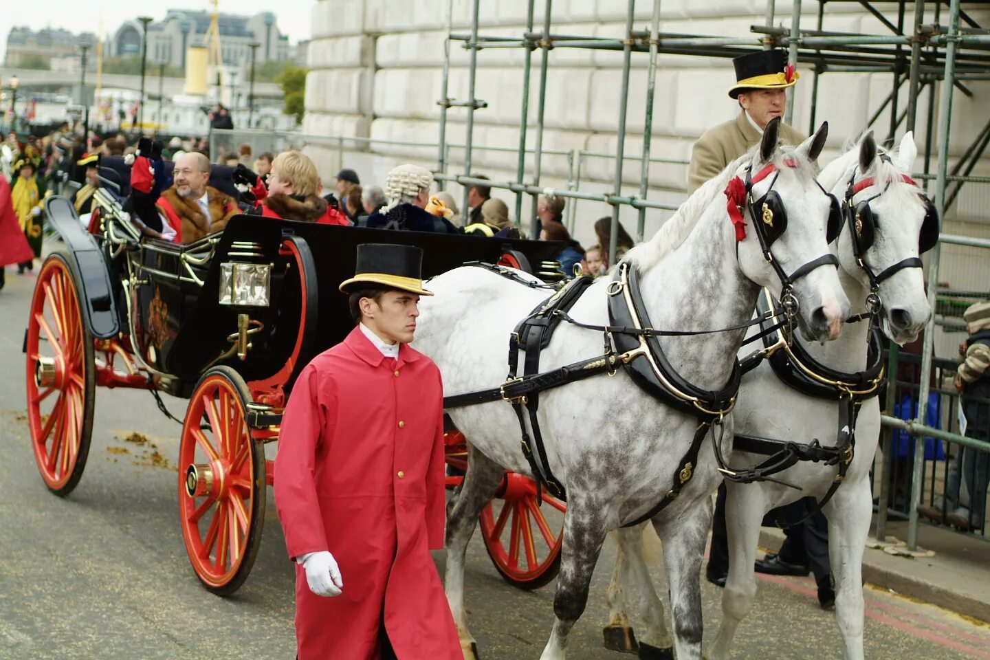 Форейтор екатерина. Крепостной форейтор очарованный странник. Королевские кареты в великобритании. Форейтор петербург 19 век. Запряженная карета.
