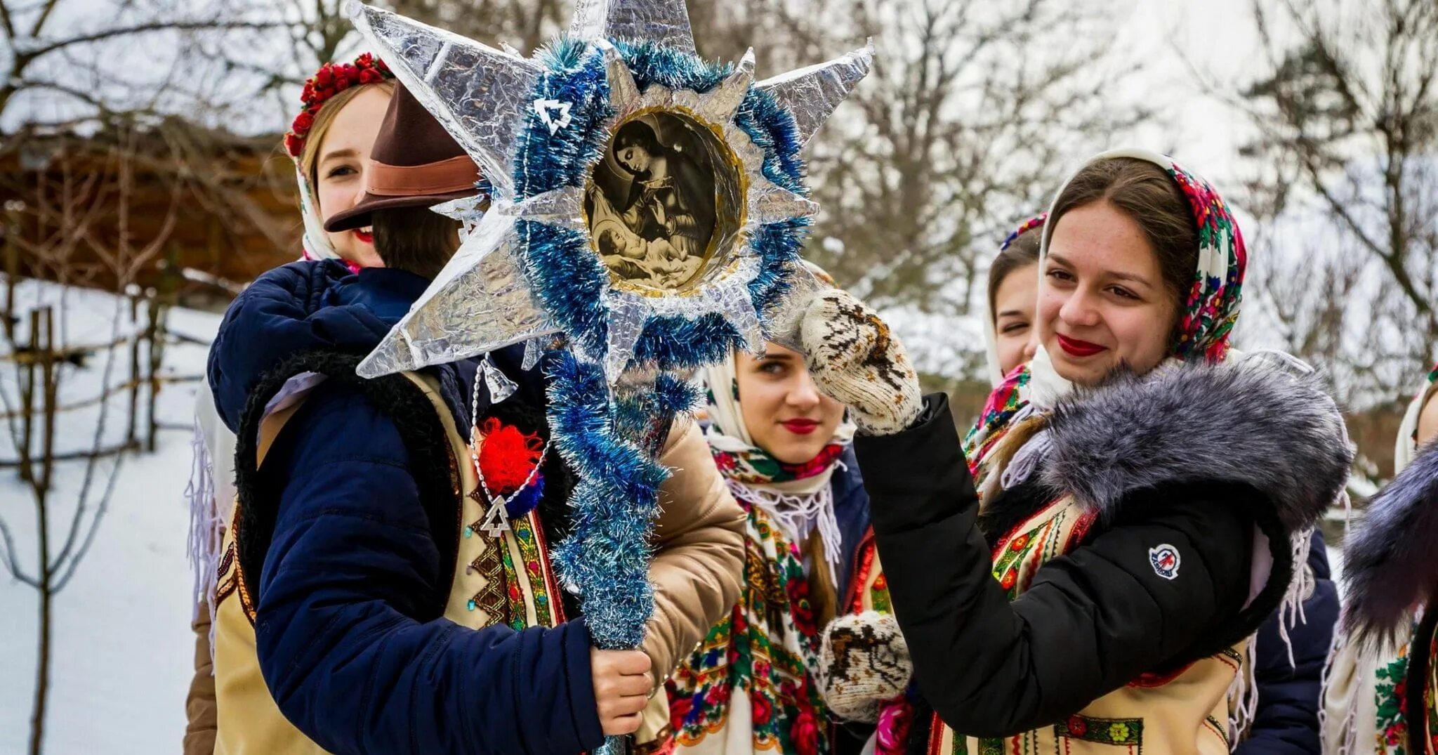 Почему в россии рождество. Колядки. Празднование Коляды. Коляда праздник. Святки колядки.