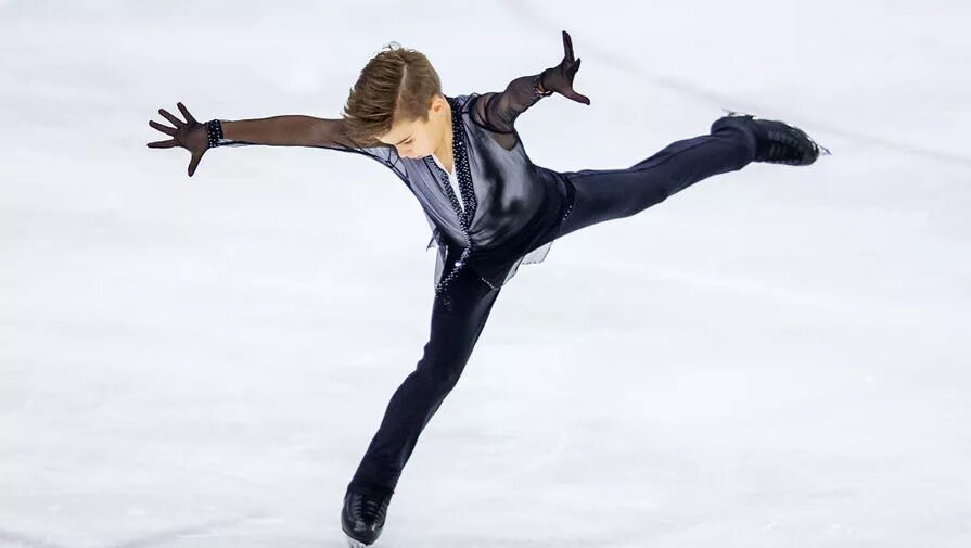 короткая программа фигурное катание юниоры