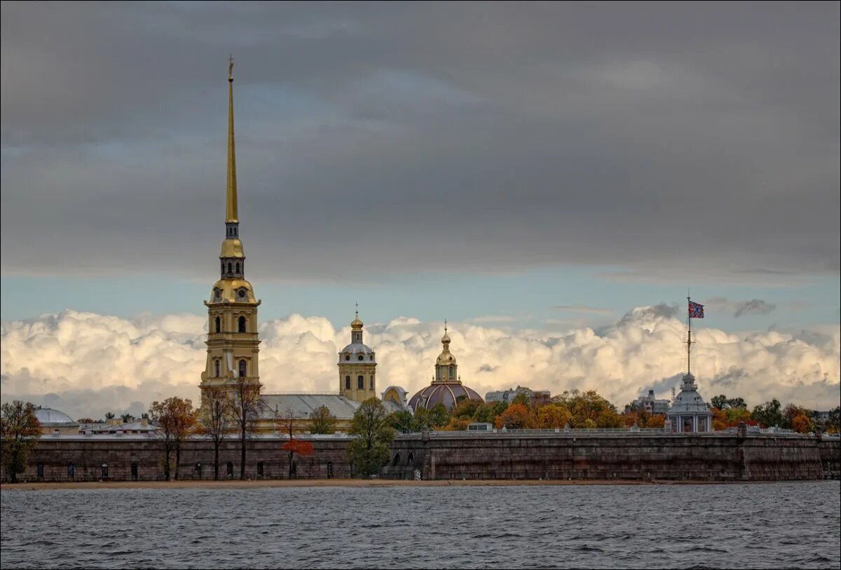 Съездить в питер на 5 дней. Петропавловская крепость в санкт-петербурге. питер петропавловская крепость. петропавловская крепость вид с невы. петропавловская крепость осень.
