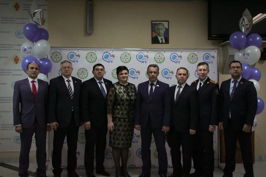 Чгу чебоксары преподаватели. Декан юрфака чгу ульянова. преподаватели чгу им и.н ульянова. преподаватели юридического факультета чгу им.ульянова. декан юридического факультета чгу.