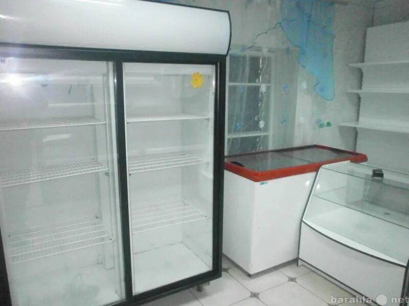 Шкаф холодильный Криспи бордовый. Авито холодильное оборудование для магазина б/у. Авито торговое оборудование б у для магазина.