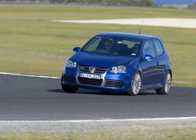 Volkswagen mk5. Golf r32 mk5. VW Golf r32 mk5. Golf 5 r. Гольф 5 р32.