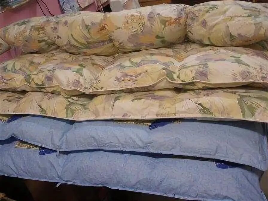 Реставрация пуховых одеял. Реставрировать старое одеяло. отреставрировать одеяло пуховое. чистка пуховых одеял с заменой.