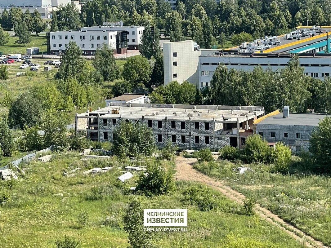 Заброшки набережные челны. Заброшка Маяк Набережные Челны. Заброшки в Набережных Челнах. Бабочка Набережные Челны заброшка.