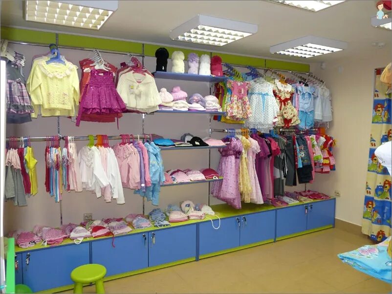 Детский магазин г. Детский отдел одежды. Детский магазин. Оборудование для детских магазинов одежды. Красивый магазин детской одежды.