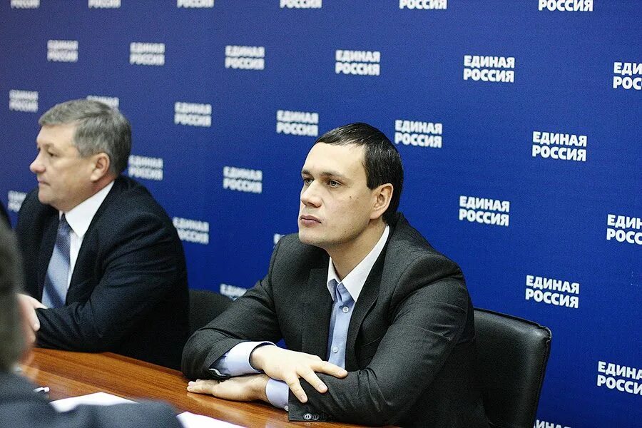 Исполком ер владимир. Заместитель руководителя регионального исполкома «единой россии»,. Исполком единая россия. Исполком ер. Региональное отделение партии "грани".