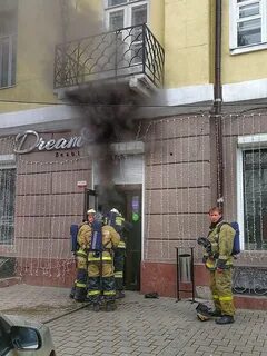 Горит салон