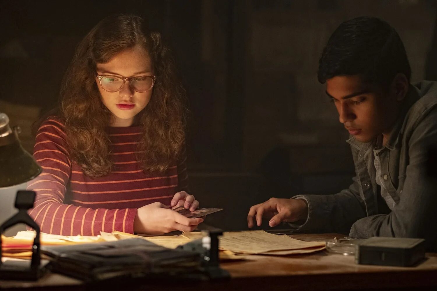 Страшные истории для расска. Истории для рассказов в темноте. Для. Истории для рассказов в темноте. Страшные истории для рассказа в темноте элвин шварц книга.