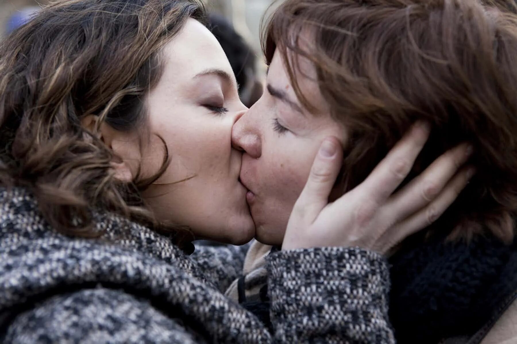 Lesbians moms licking