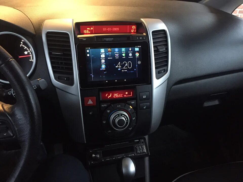 Как снять магнитолу на киа венга Интерьер салона KIA Venga, 1,6 л, 2011 года просто так DRIVE2