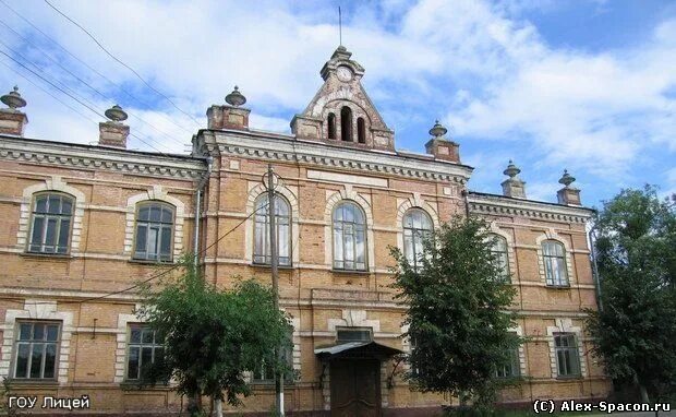 Вк советск кировской. Лицей города Советска Кировской области. Советск Кукарка достопримечательности. Педагогический колледж Советск Кировская область.