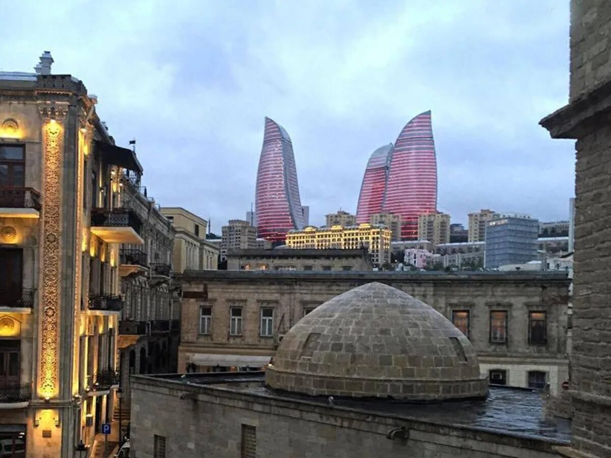 Баку погода сейчас. Баку климат. Баку в октябре. Баку в феврале. Баку в августе.