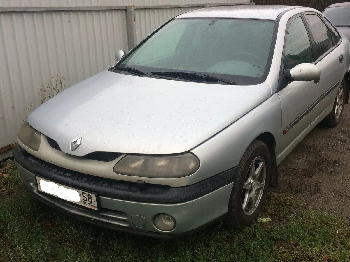 Renault 2000 года. Рено Лагуна 2000 года. Рено Лагуна 1 2000г. Рено 2000 года. Рено Лагуна 2000 года выпуска.