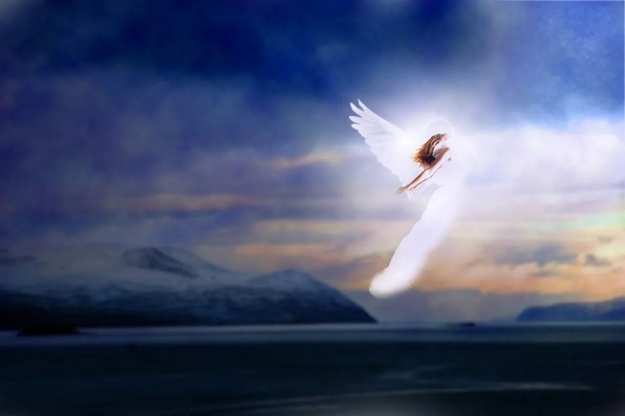 Слово ввысь. Полет души. Полет ангела. Ангелы летают. Ангел в небе.