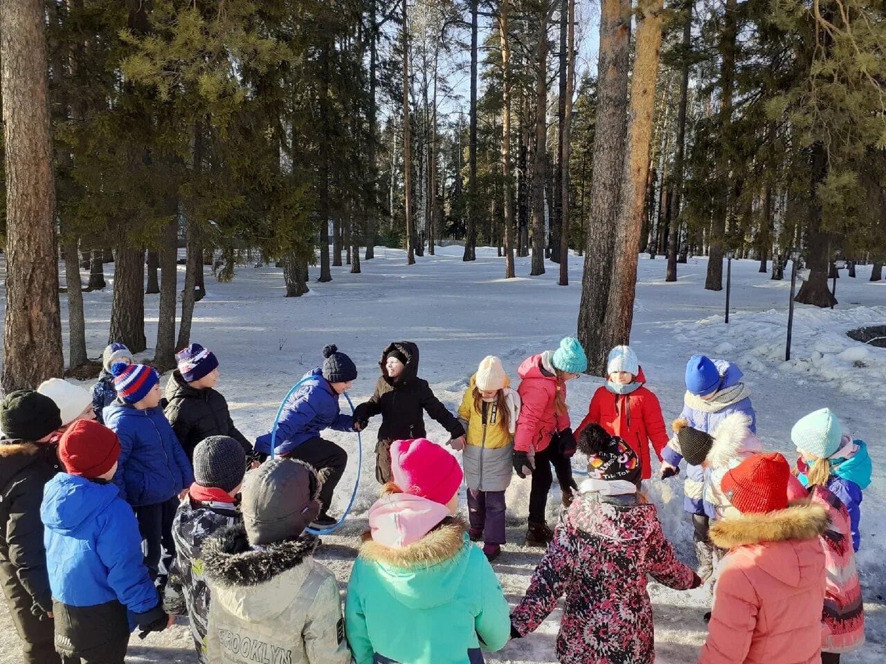 Лагерь на весенние каникулы спб. Уральский огонёк Нижний Тагил. Уральский огонек лагерь. Весенний лагерь. Уральский огонек 2022.