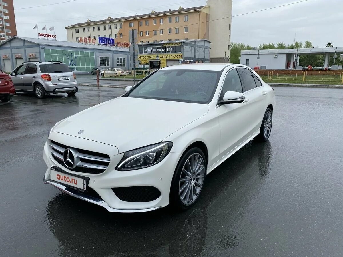 Купить мерседес в кредит. Mercedes c class 2017 антихром. Мерседес с 200 2017г. Мерседес за 3 миллиона рублей. Машина мерс белый.