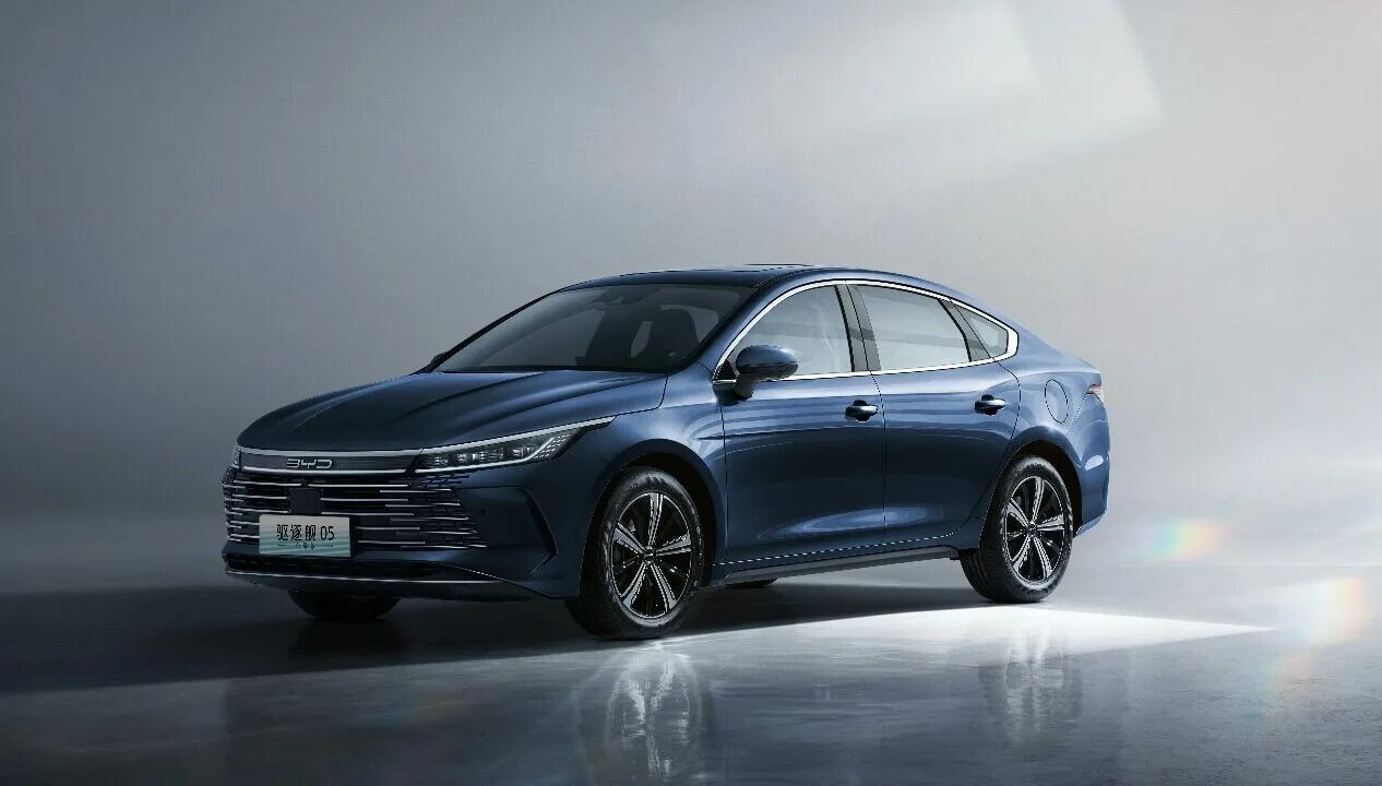 Гибридный седан. Byd chazor 05 dmi. "byd" "seal" "2022" yc. Byd 05. Byd седан 2020.