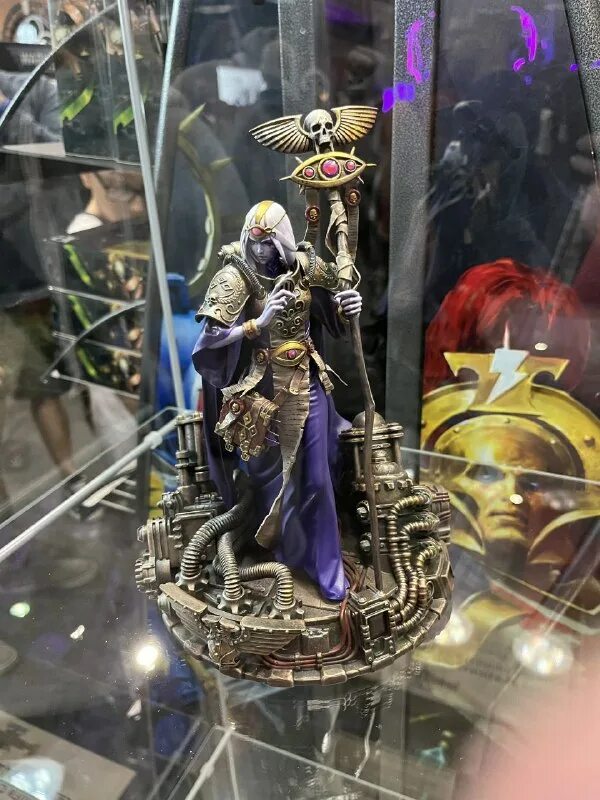 Warhammer 40000 rogue trader кассия. Кассия warhammer. навигатор rogue trader.