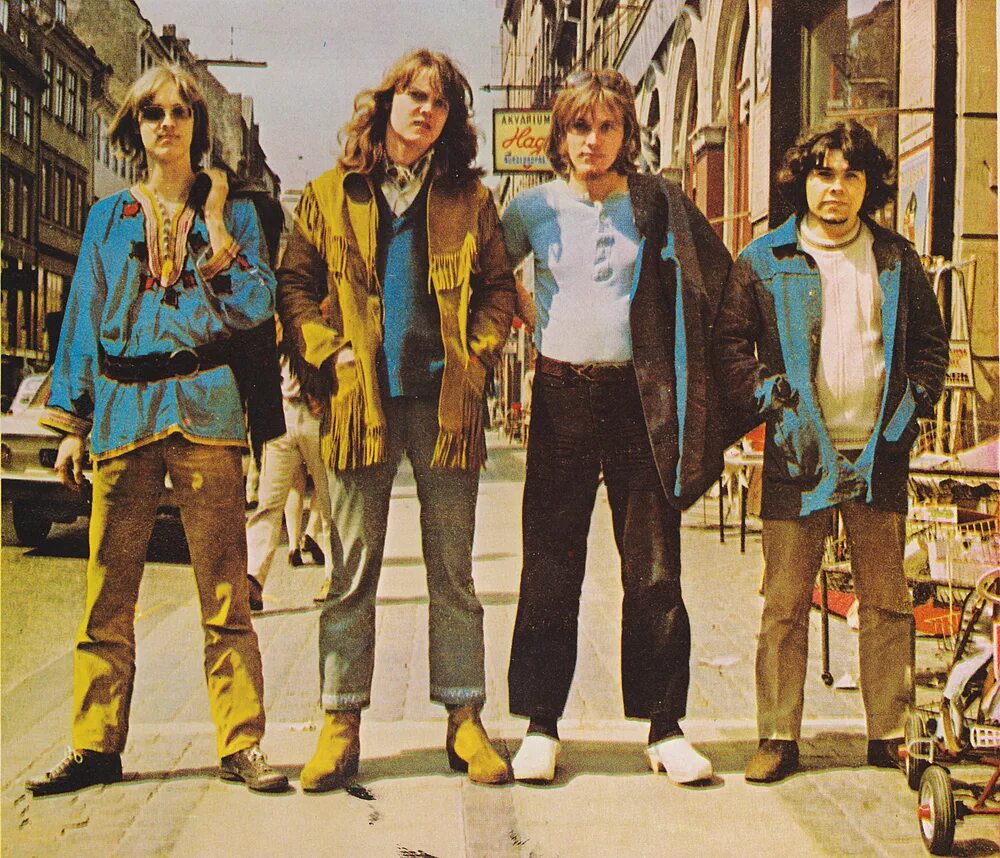 Band de. Band de. Saidian band. Cagey. Band de.