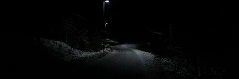 Вдали сгущался ночной полумрак