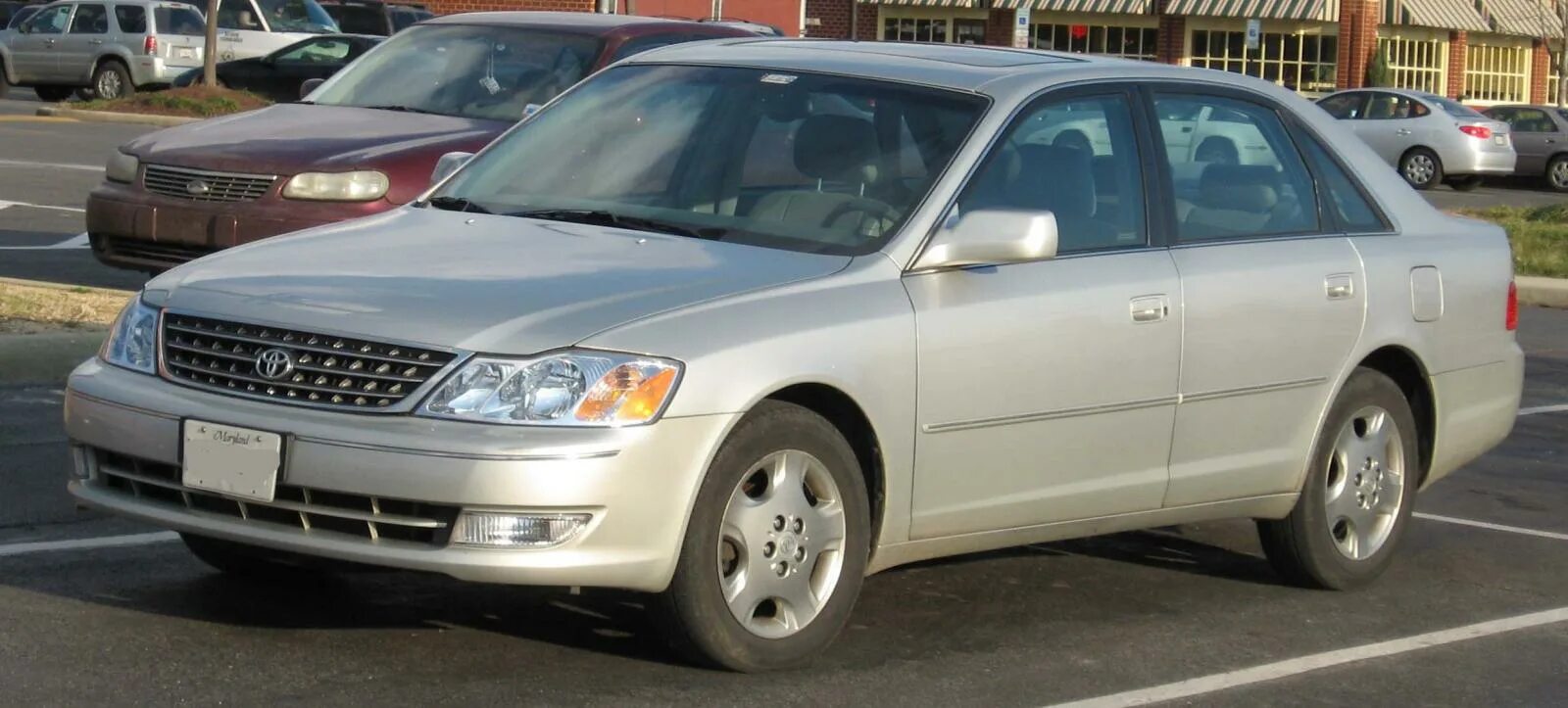 Тойота авалон сколько. Toyota Avalon 2004. Toyota Avalon 2002-2005. Toyota Avalon 2004 xls. Тойота Авалон 2004.