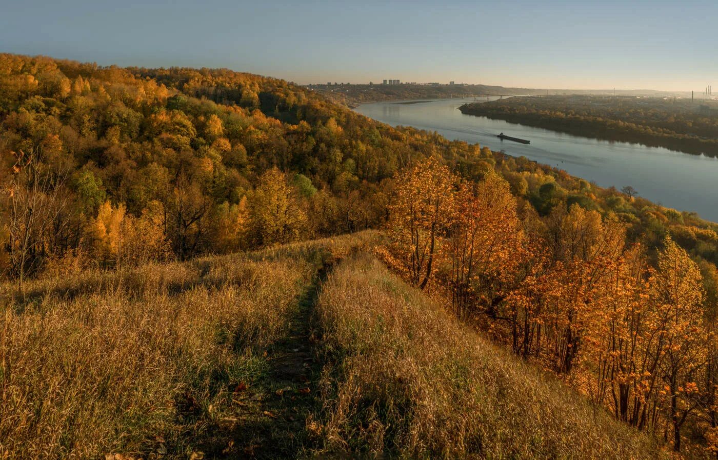 Окский склон Нижний Новгород. Нижний Новгород берег Оки осень. Окский берег реки Нижний Новгород. Окский спуск в Нижнем Новгороде.